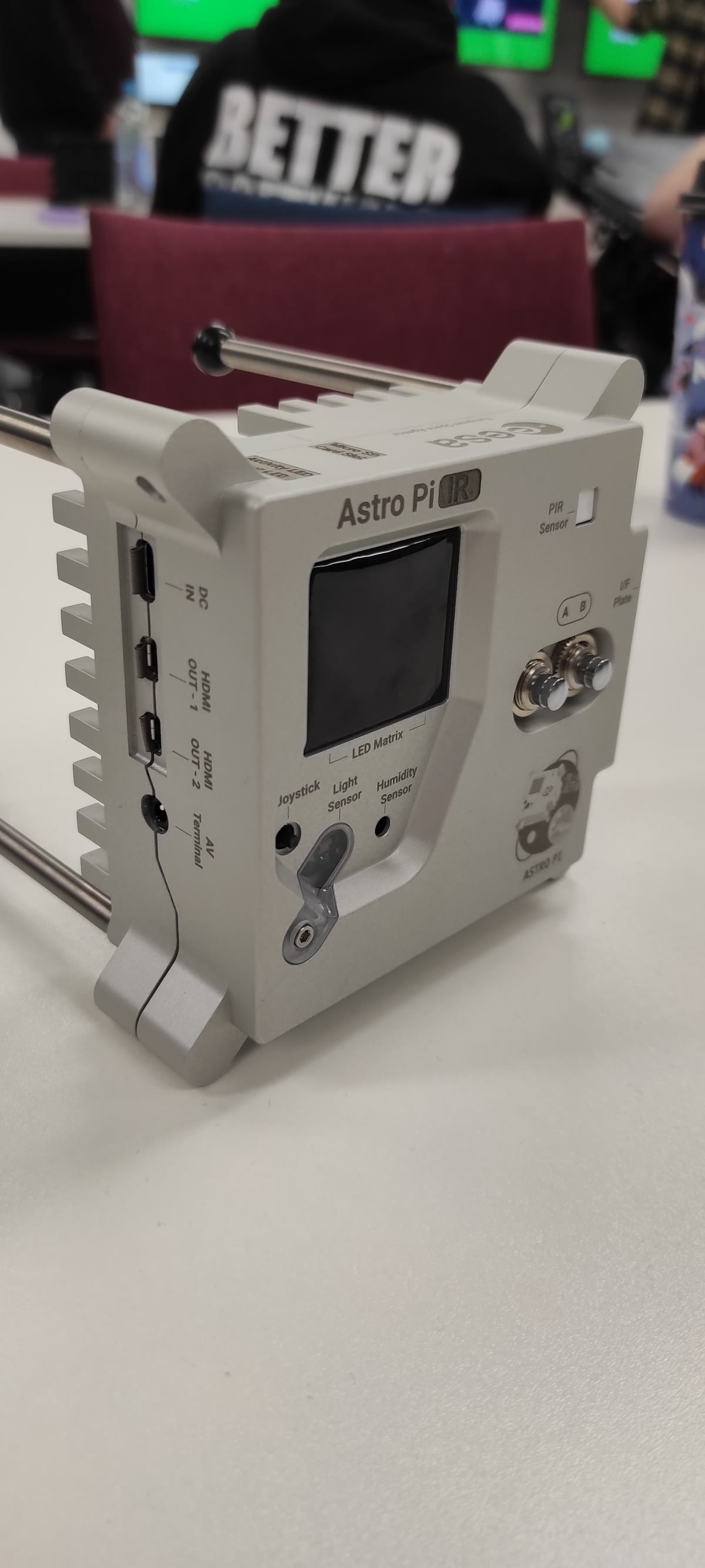Astro Pi utilizado en una experiencia de computación física